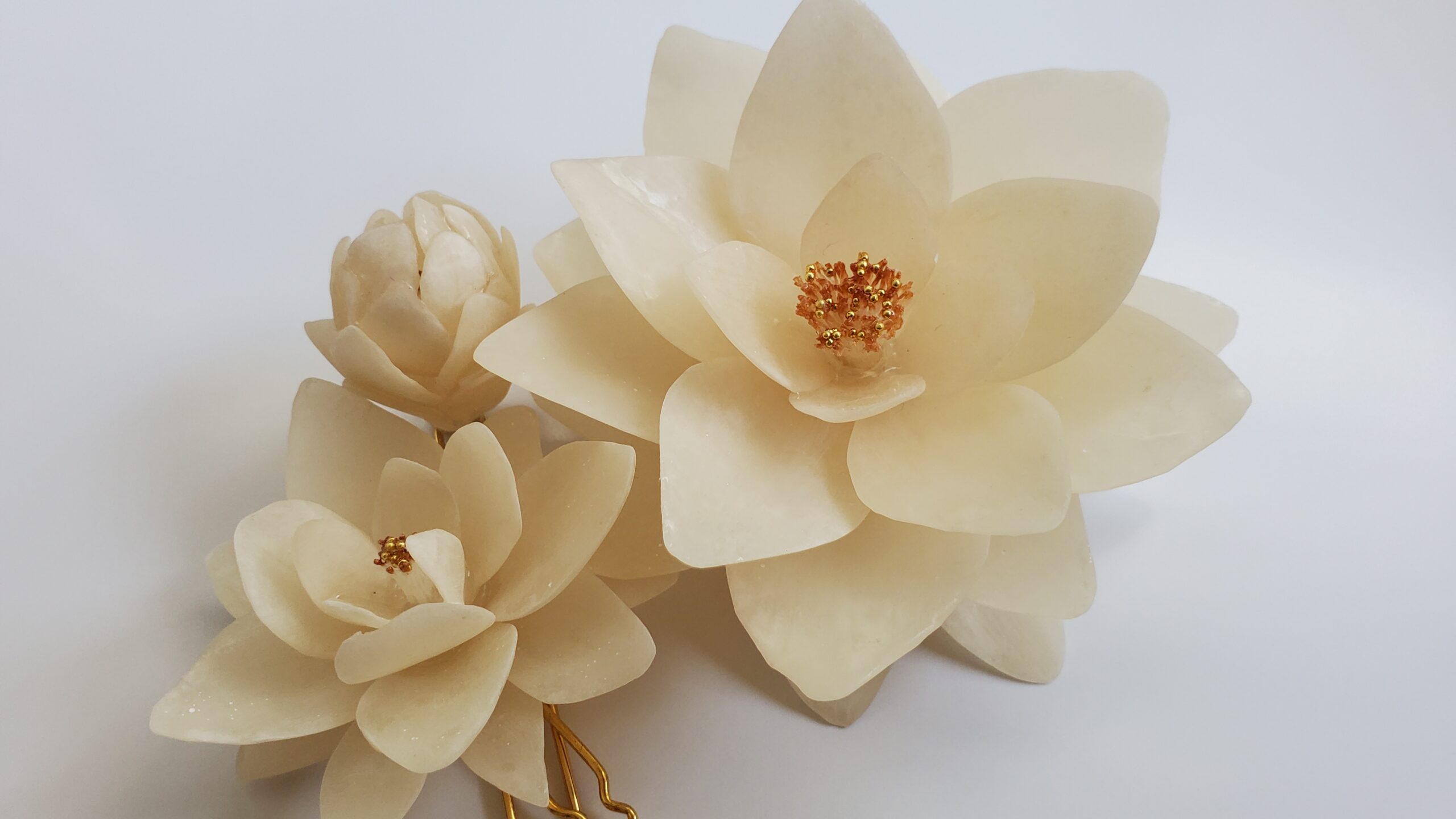 蓮の花びらの髪飾り